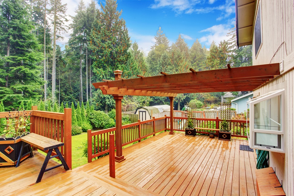 Deck Maintenance & Safety: Enjoying Your Outdoor Space