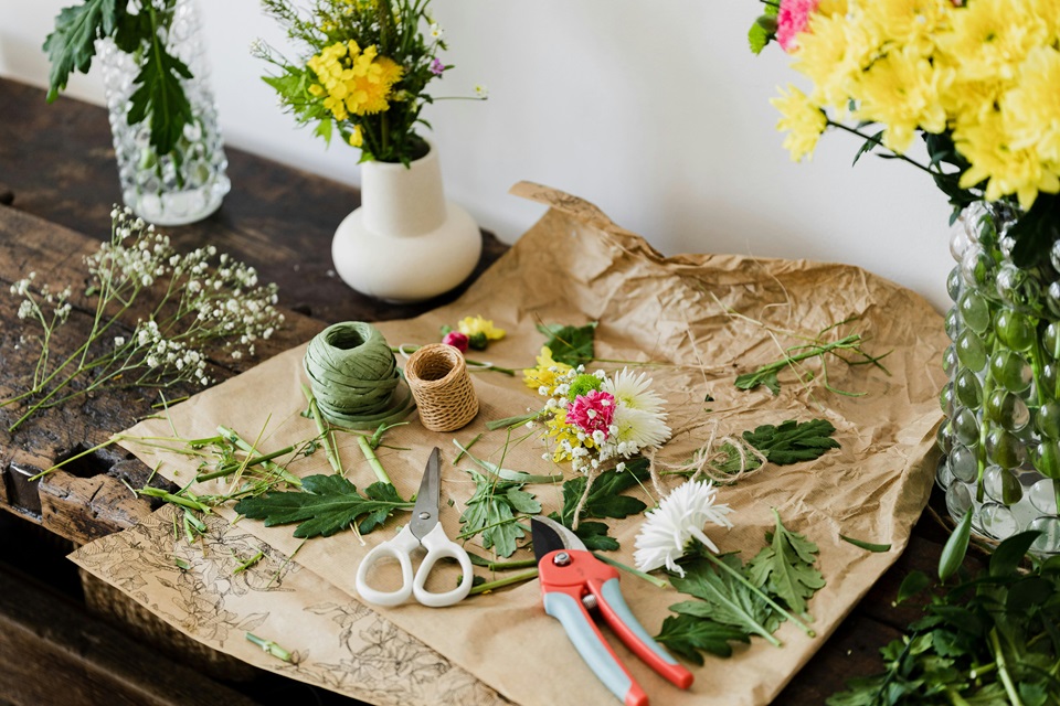 Unleashing Your Inner Florist Through Flower Arrangement Classes