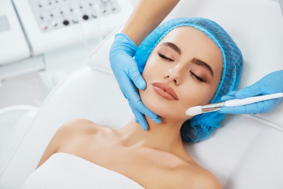 Professional Skin Care Products For Post-Microneedling Care