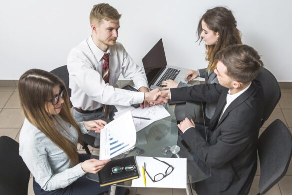 Companies Are Outsourcing HR